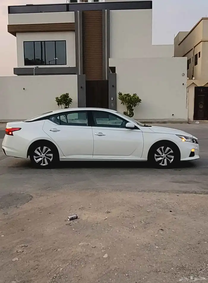 نيسان التيما مديل 2020 استاندر 8