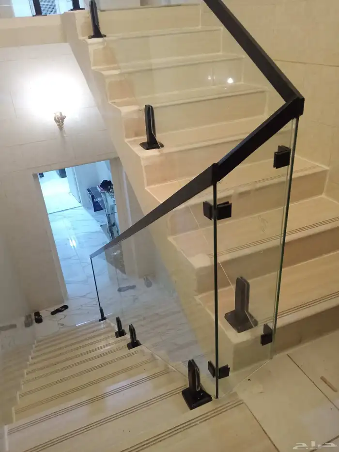 شوارت اسكالايت دربزين اسكيليه واجهات مكاتب 0