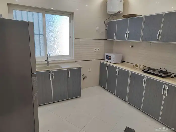 عمارة تجارية للبيع ببلجرشي 24