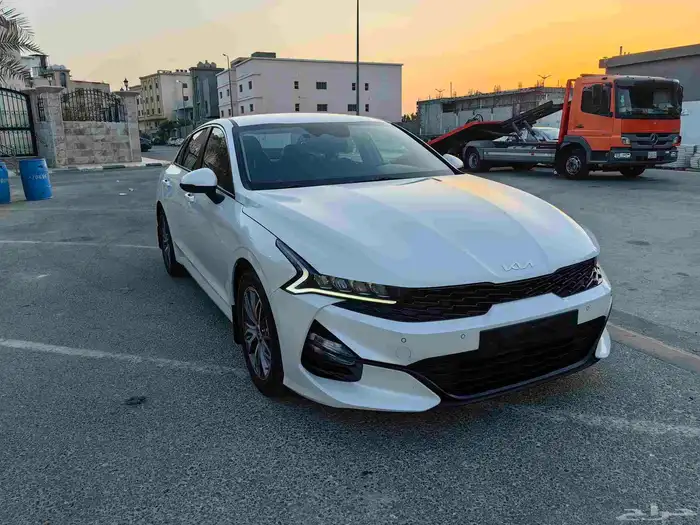 كيا K5 نص فل موديل 2022 م وارد كوريا بحالة ممتازة 6