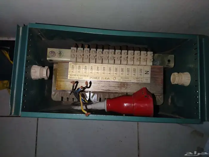 محول كهرباء اسباني 25 كيلو ويوجد من 10 كيلو إلى 500 كيلو 2