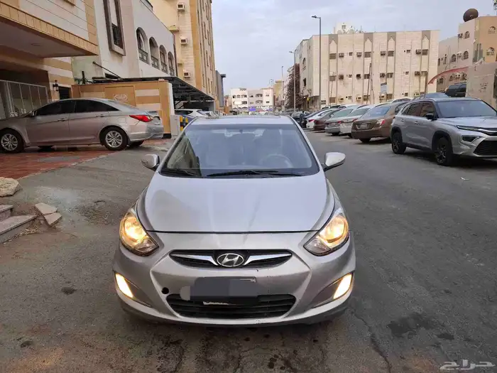 سيارة هيونداي اكسنت 2012 3