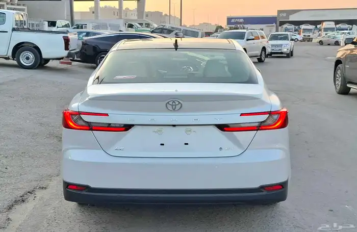 كامري LE هايبرد 2025 2