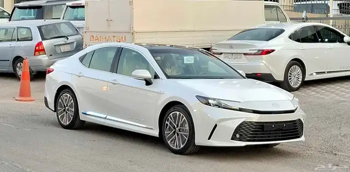 كامري LE هايبرد 2025 0