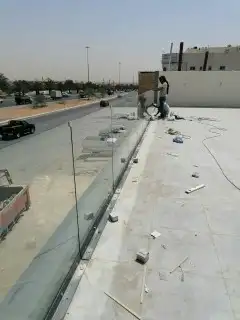 فني تركيب زجاج سكريت وا ابواب كرديون جلد و ا بلاستيك 1