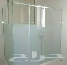 فني تركيب زجاج سكريت وا ابواب كرديون جلد و ا بلاستيك 6