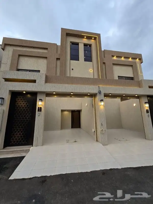 للبيع روف علوي مع ملحق حوش ومدخل سياره تشطيب راقي 730الف 1