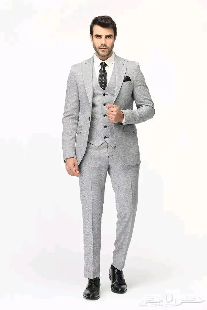 لأن الأناقة تبدأ من بدلة مظبوطة 6