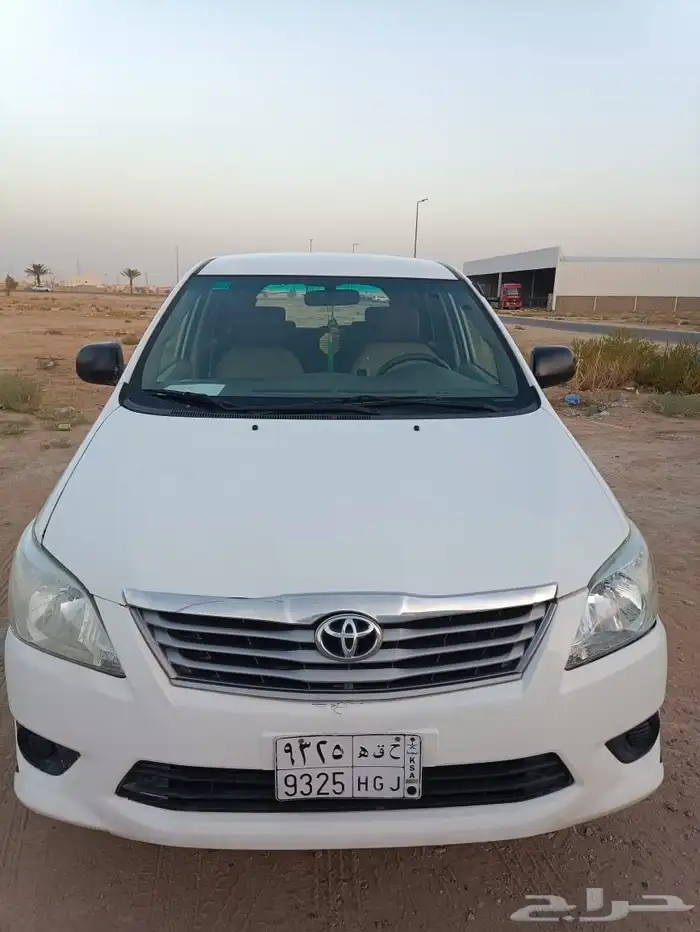تويوتا انوفا 2015 0