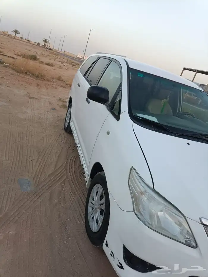 تويوتا انوفا 2015 1