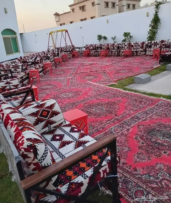 تاجير جلسات تأجير كراسي ملبسه وبدون تأجير طاولات قزاز 7