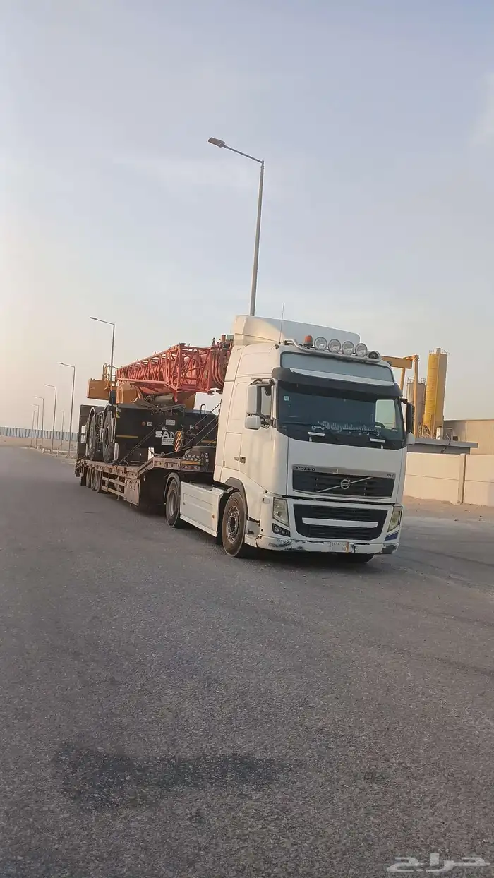 لوبد متواجد في الدمام لنقل المعدات والسيارات 0