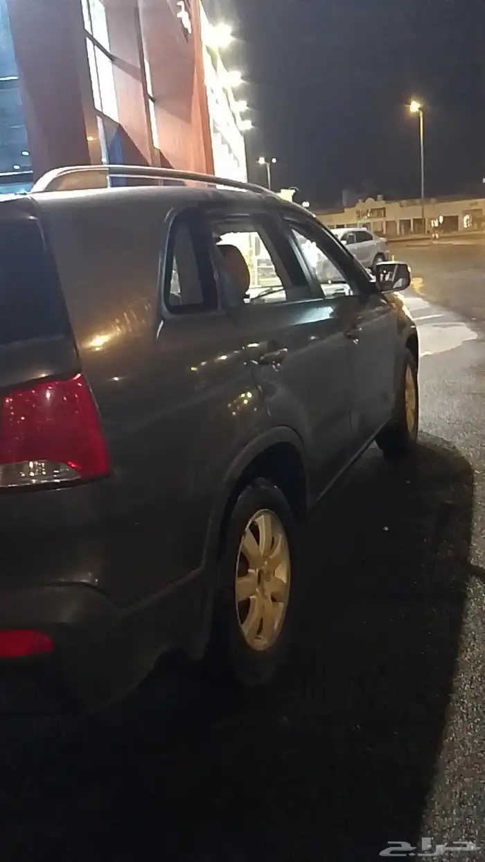 جيب كيا ثلاثه صفوف 2012 8