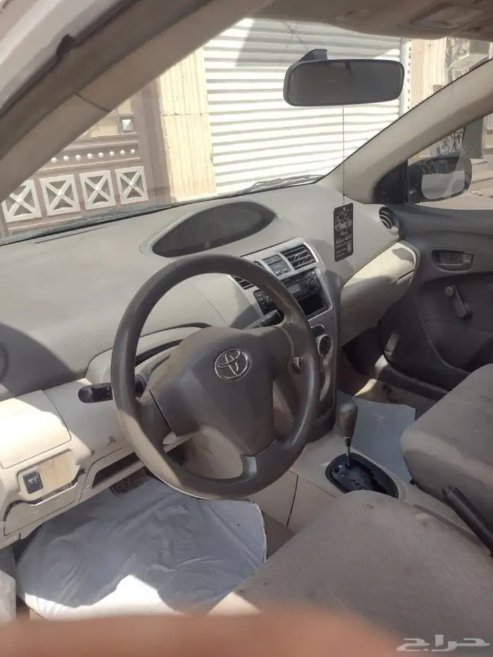 تويوتا يارس 2010 Toyota Yaris 5
