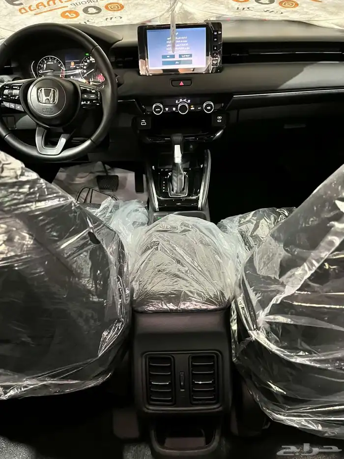 هونداي HRV نصف فل LX 2025 سعودي 6