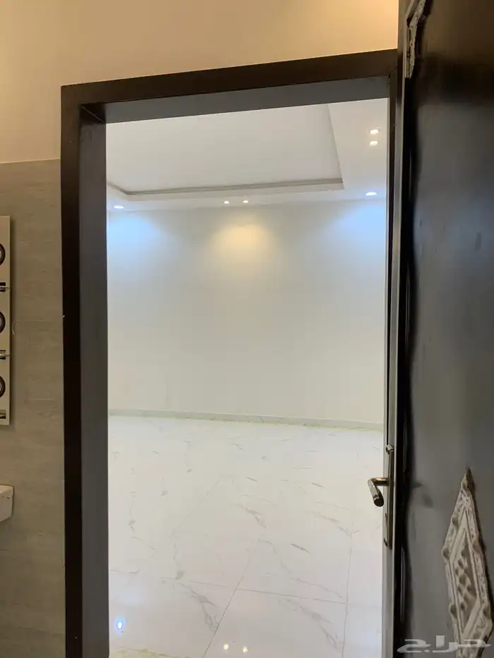 شقة للايجار حي البيان إيجار شهري 5