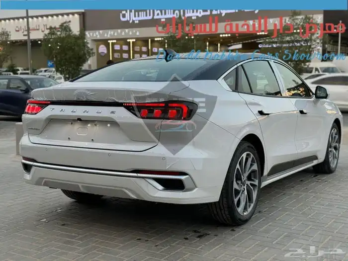 فورد تورس تيتانيوم فل 2025 4
