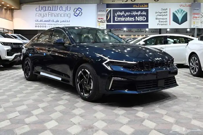 كيا k5 8