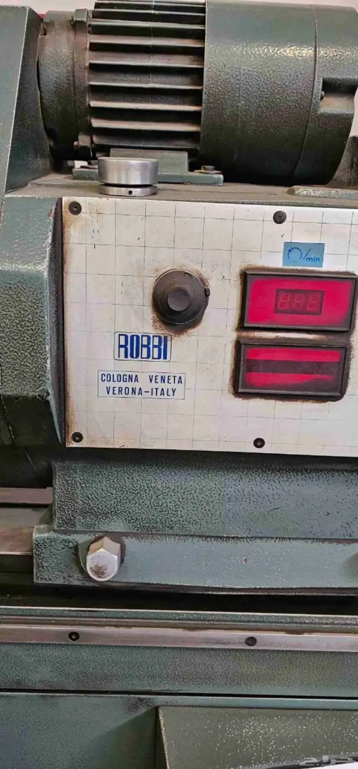 مخارط للبيع إيطالي نظيييف على الشرط 23