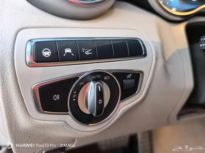 للبيع مرسيدس 2021 كشف احمر C200بحالة الوكاله 19