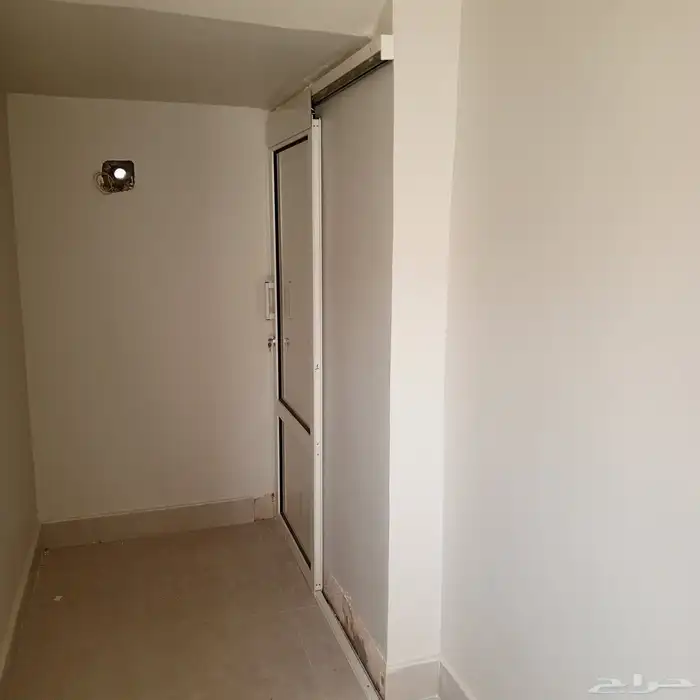 باب المنيوم 8