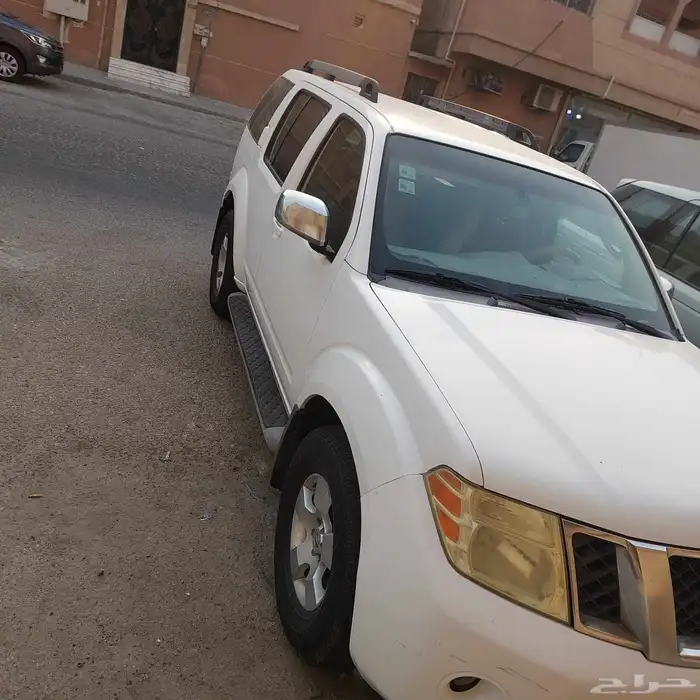 نيسان باثفندر 1