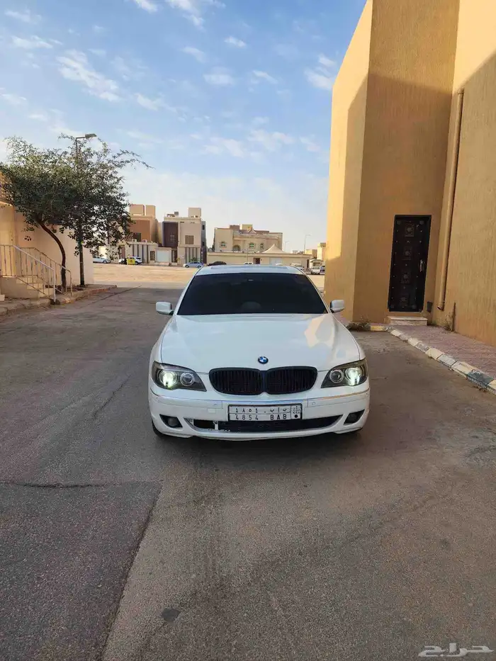 بي ام دبيلو 750 BMW أقبل البدل بموتر عائلي 1