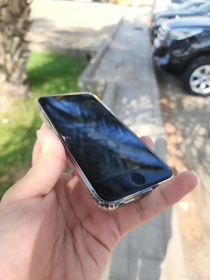 آيفون 7 العادي 128 قيقا iPhone 7 128GB 0