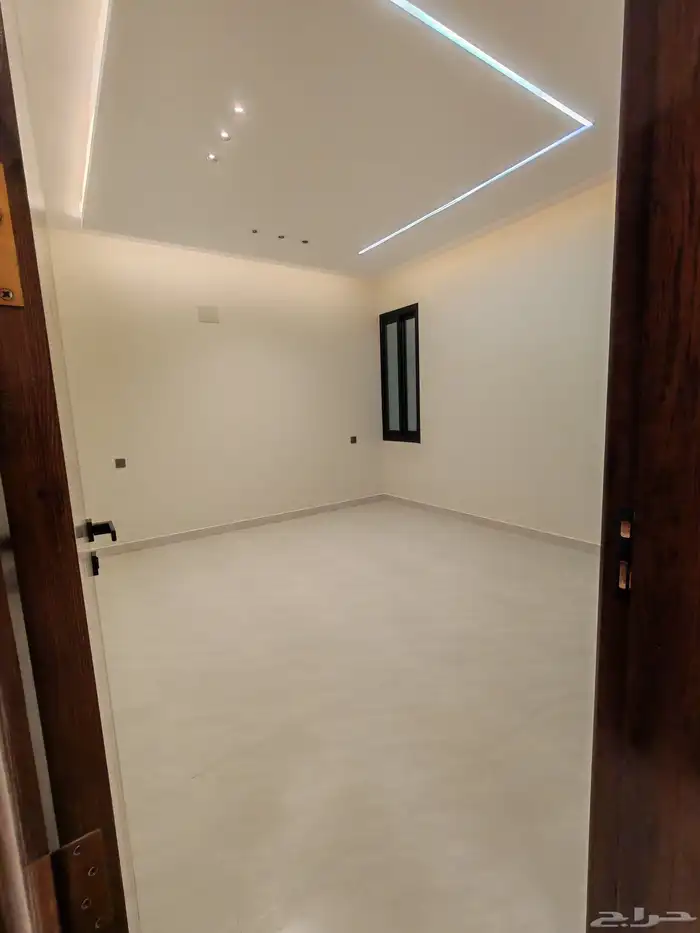 للبيع شقق علويه بسلم داخلي للسطح بأبها موقع متميز بسعر 540 11