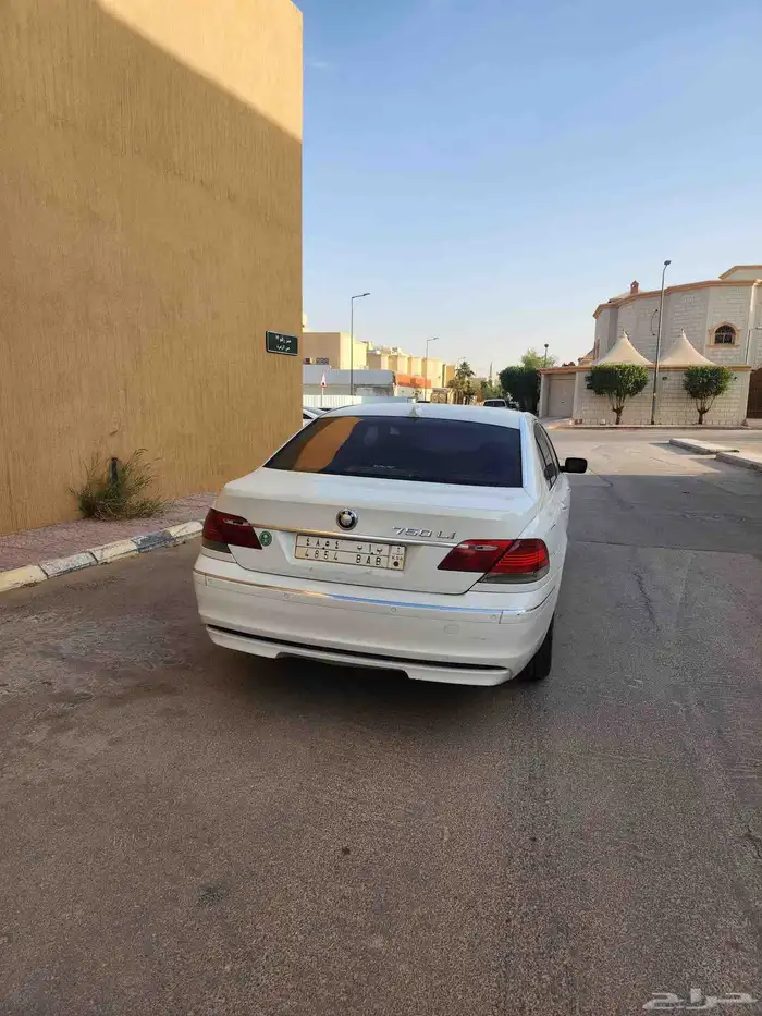 بي ام دبيلو 750 BMW أقبل البدل بموتر عائلي 4