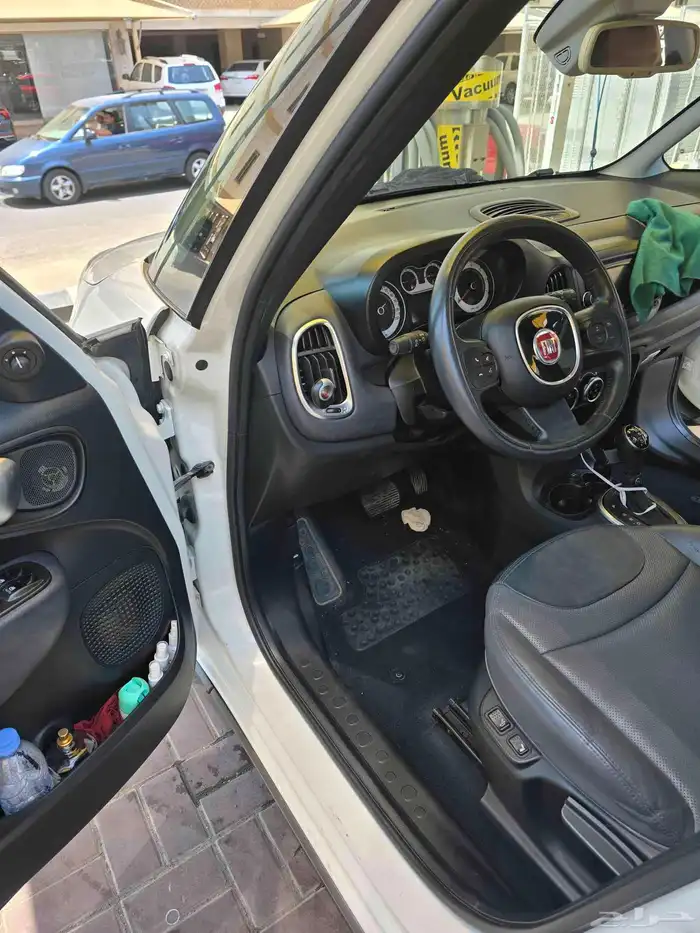فيات 500L 2