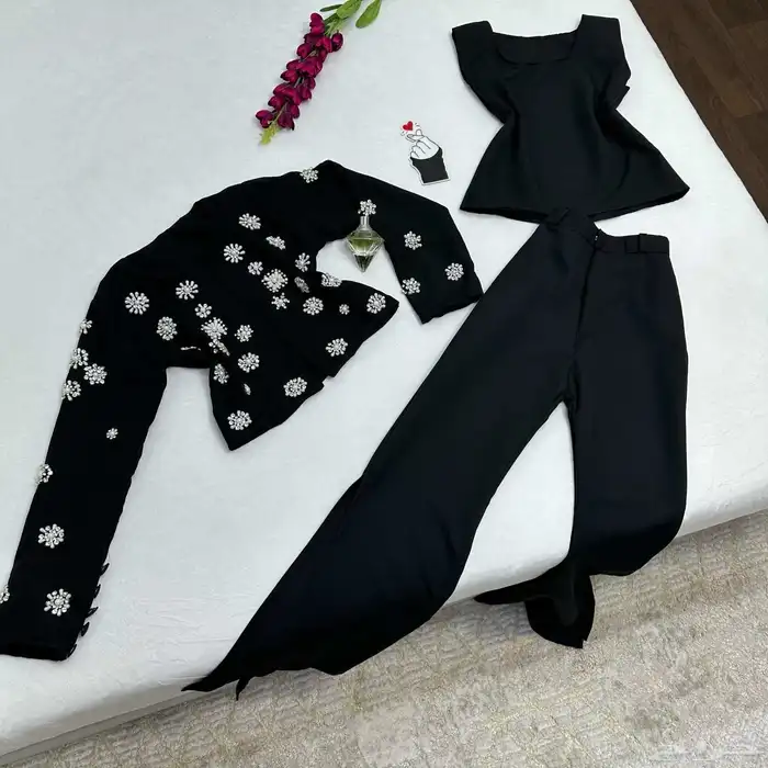 عروض اليوم الوطني فساتين سهرات و مناسبات ب 195 ريال عرض 24