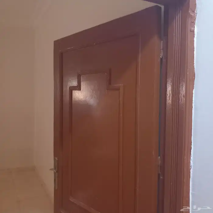 للبيع ابواب خشب نظيفه 0