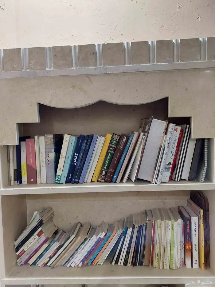 للبيع كمية كتب رائعه 4