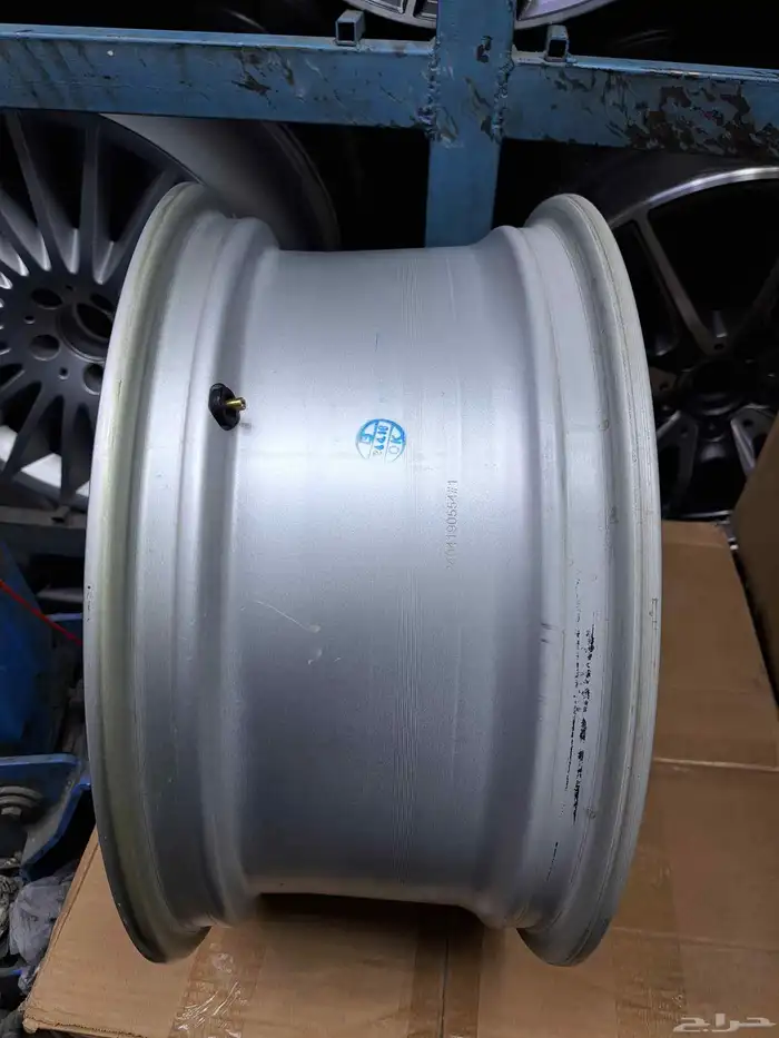 جنوط كامري LEموديل 2025مقاس 17اصليه وكاله 7