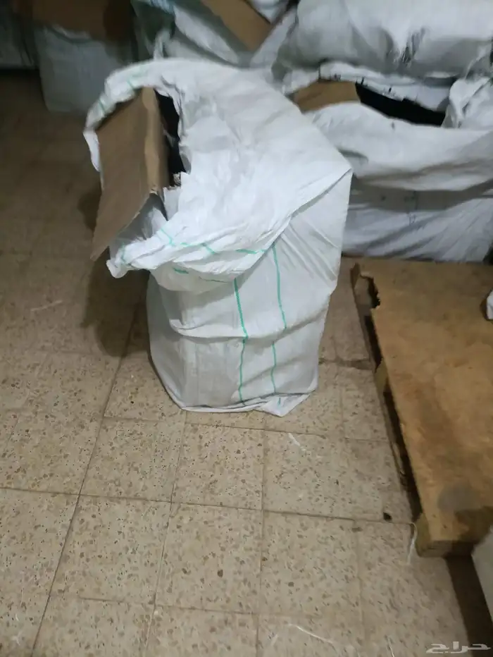 خيش لتخزين الاغراض بالكرتونه سعر الحبه 15 ريال 1