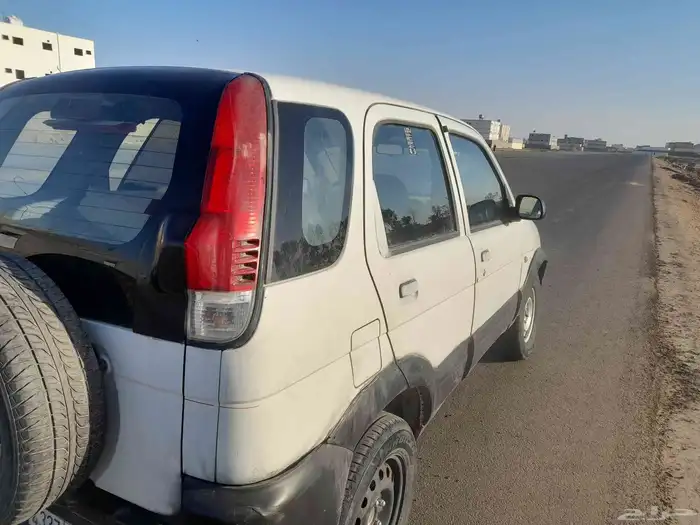 جيب دي هاتسو قير عادي بدون دبل مفحوص مجدد قبل شهر مكيف مكينه 1