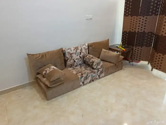 الفضيلة جدة الأغراض للبيع كامل 1