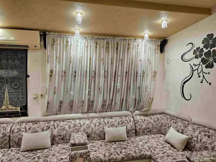 كنب على شكل U 3