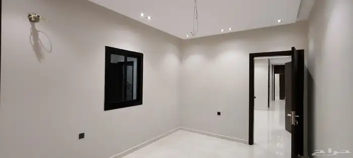 فلل للبيع دورين وملحق 300م شقق منفصله الحمدانيه 6