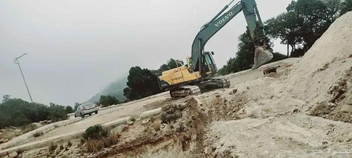 بوكلين بنيان الحجر وقص الاراضي 0