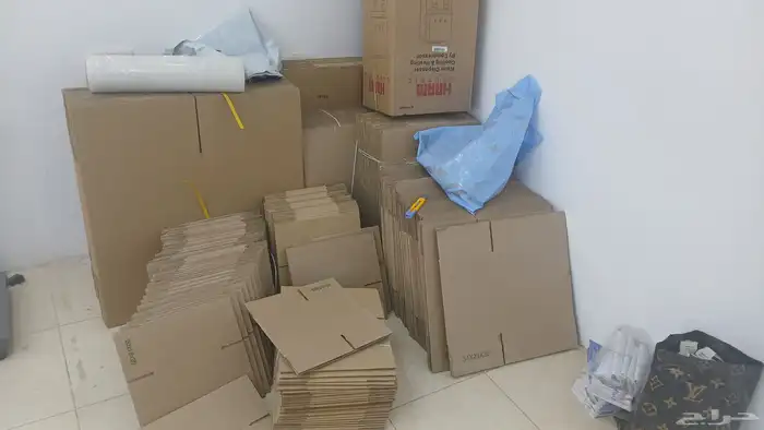 400 كرتون احجام مختلفه وعدد 2 طفايه حريق جديده 0