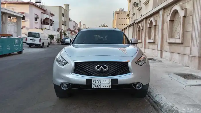 انفنتي QX70 بدي بلد 2019 سعودي 13