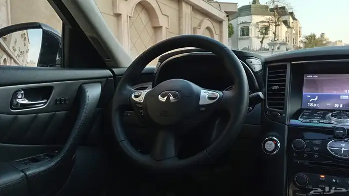 انفنتي QX70 بدي بلد 2019 سعودي 17