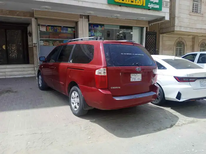 سياره كياء كرنفال موديل 2007 مجدد مفحوص كل شي على الشرط 4