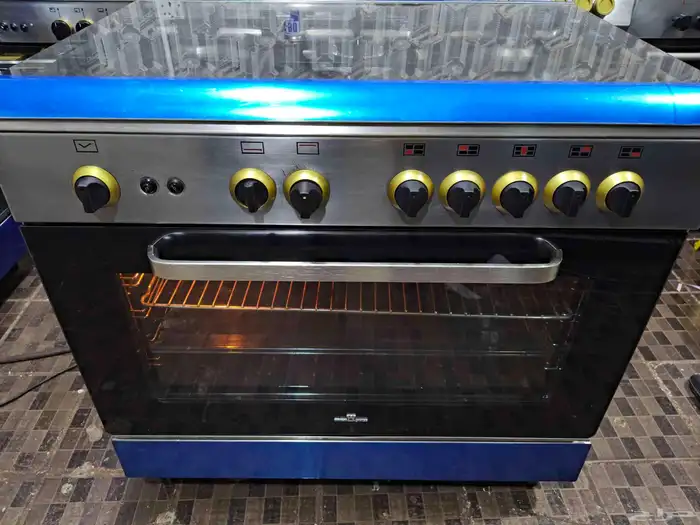 White westernhouse made in Italy 5 flame gas stove available 9