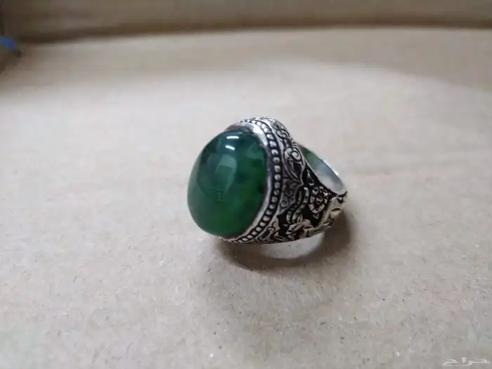خاتم فضه جاد بورمي غير صافي اخضر طبيعي ع الشرط 1