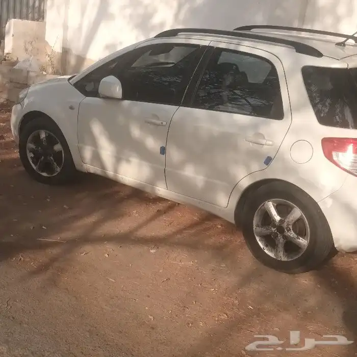 سوزوكي اس 4. مديل 2010 7
