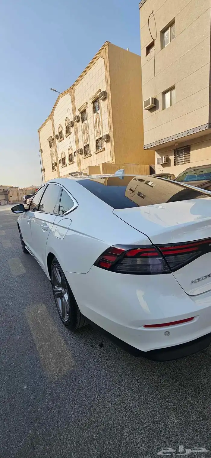للبيع هوندا أكورد 2024 نص فل الموتر شبه وكالة لا مانع بالبدل 7