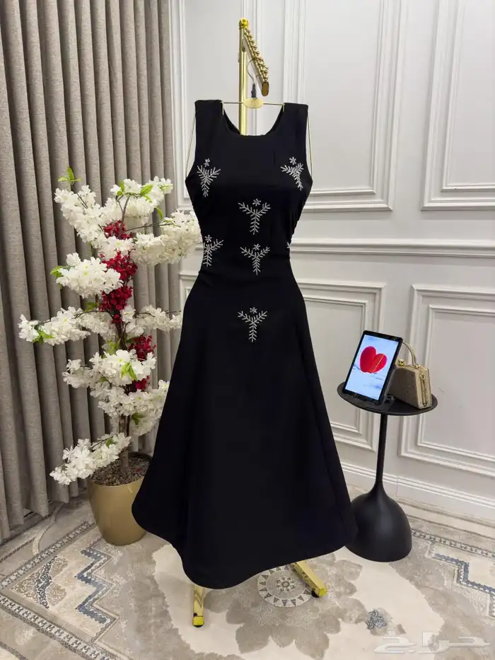 عروض اليوم الوطني فساتين سهرات و مناسبات ب 195 ريال عرض 30